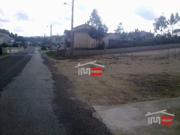 Terreno Misto para Arrendamento em São Mamede