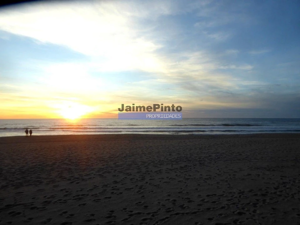 Moradia T4 para Venda em Espinho Foto 9