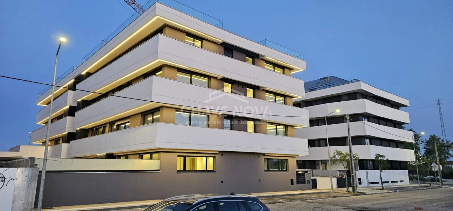 Apartamento T3 para Venda em Glória e Vera Cruz Foto 1