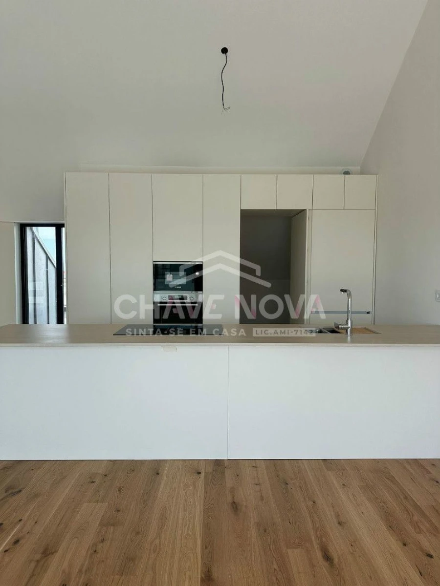 Apartamento T3 para Venda em Glória e Vera Cruz Foto 2