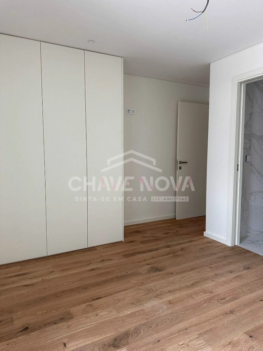 Apartamento T3 para Venda em Glória e Vera Cruz Foto 7