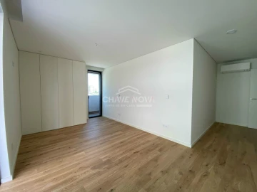 Apartamento T2 para Venda em Glória e Vera Cruz