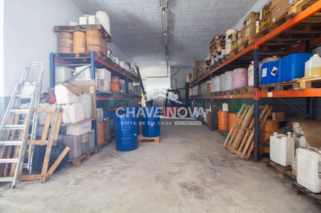 Armazém para Venda em Fânzeres e São Pedro da Cova Foto 8