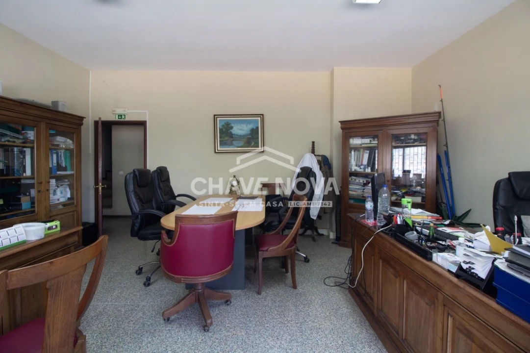 Armazém para Venda em Fânzeres e São Pedro da Cova Foto 17