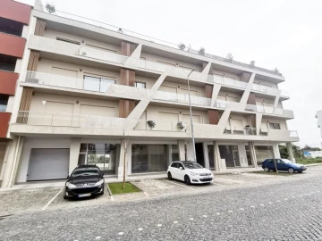 Loja para Venda em Cristelos, Boim e Ordem