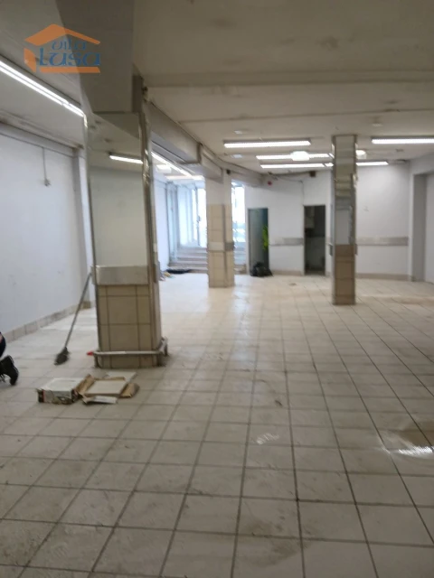 Negócio para Arrendamento em Gondomar (São Cosme), Valbom e Jovim