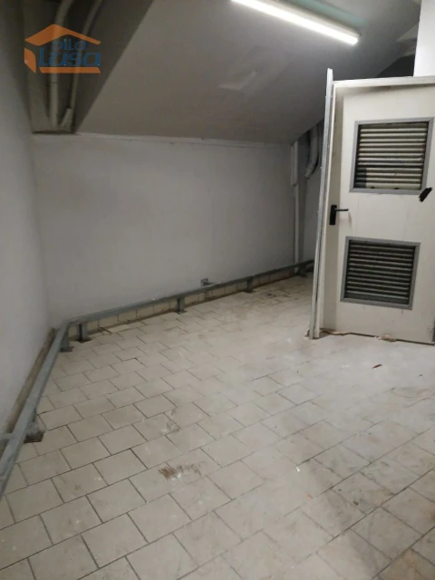 Negócio para Arrendamento em Gondomar (São Cosme), Valbom e Jovim