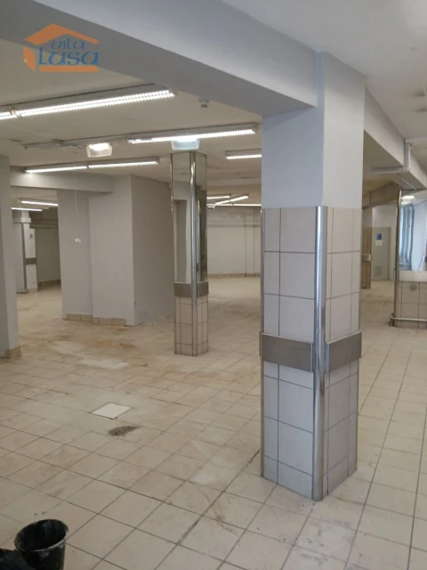 Negócio para Arrendamento em Gondomar (São Cosme), Valbom e Jovim