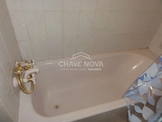 Apartamento T3 para Venda em Campanhã Foto 4