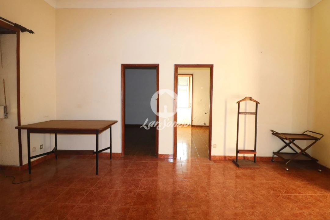 Moradia T6 para Venda em Madalena Foto 11