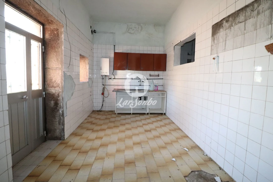 Moradia T6 para Venda em Madalena Foto 20