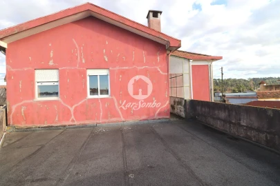 Moradia T6 para Venda em Madalena