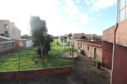 Moradia T6 para Venda em Madalena