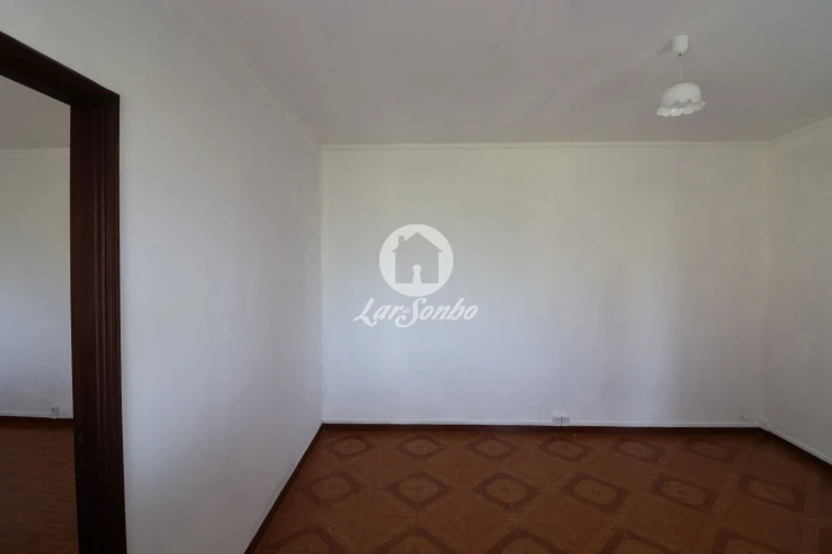 Moradia T6 para Venda em Madalena Foto 34