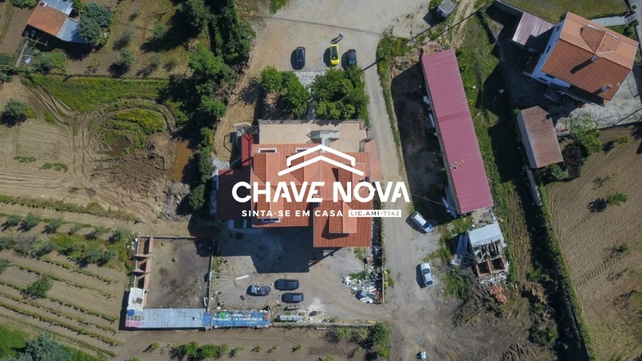 Moradia T15 para Venda em Espariz e Sinde Foto 3