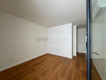 Moradia T3 para Venda em Vila Caiz