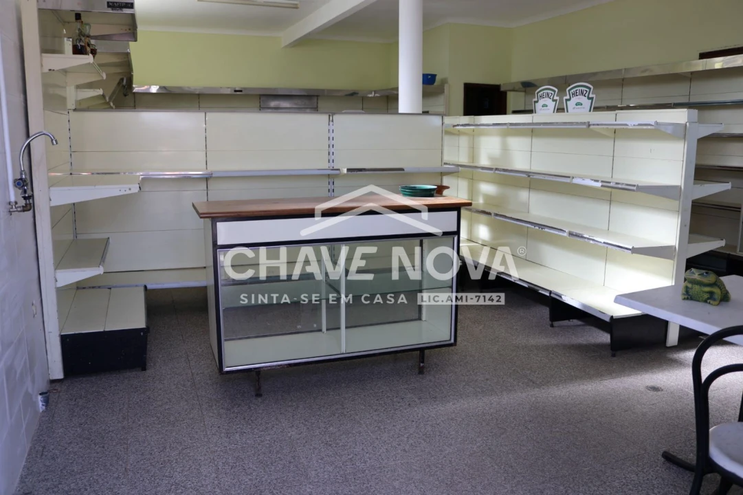 Loja para Arrendamento em Requeixo, Nossa Senhora de Fátima e Nariz Foto 13