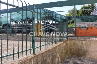 Loja para Arrendamento em Requeixo, Nossa Senhora de Fátima e Nariz