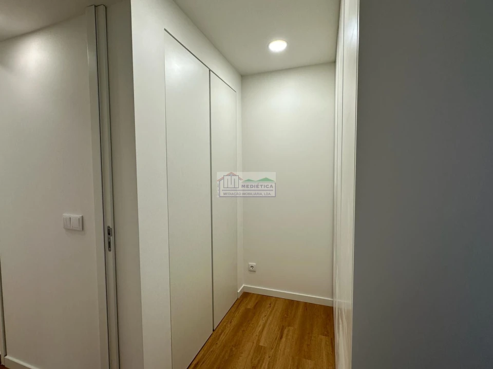 Apartamento T1 para Venda em Póvoa de Santo Adrião e Olival Basto Foto 14