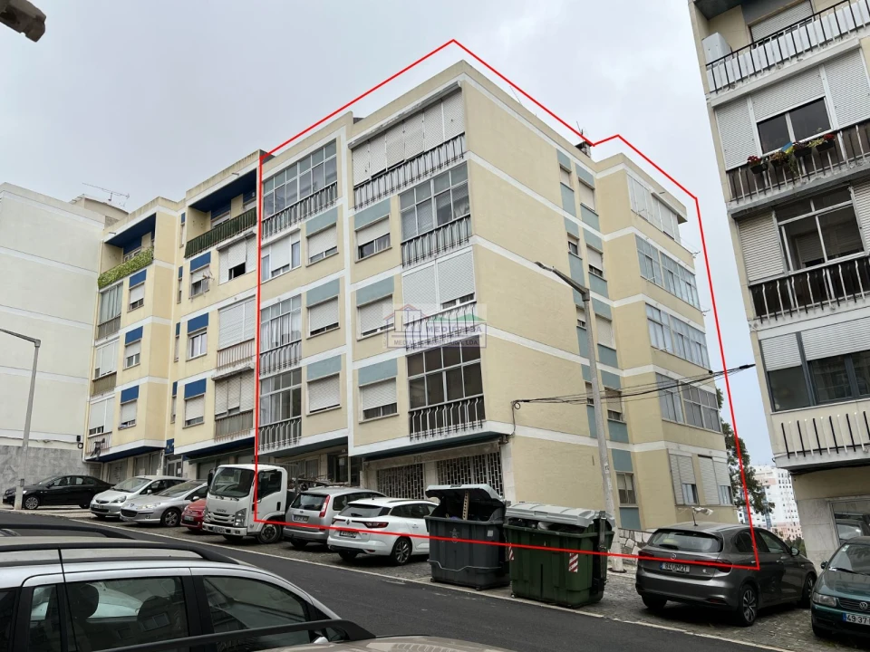 Apartamento T1 para Venda em Póvoa de Santo Adrião e Olival Basto Foto 18