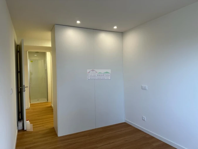 Apartamento T1 para Venda em Póvoa de Santo Adrião e Olival Basto Foto 12