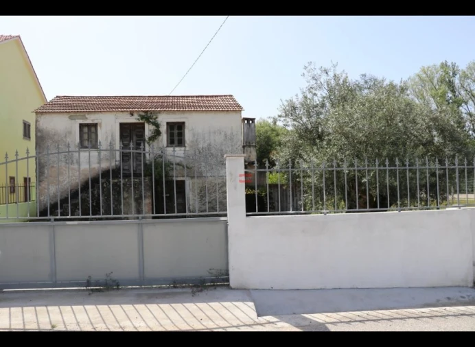 Moradia T2 para Venda em Pelma Foto 7