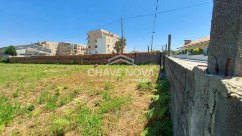 Terreno para Venda em São Felix da Marinha