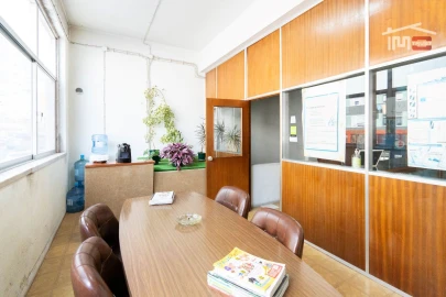 Escritório para Venda em Pontinha e Famões