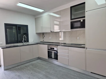 Apartamento T5 para Venda em São Brás de Alportel