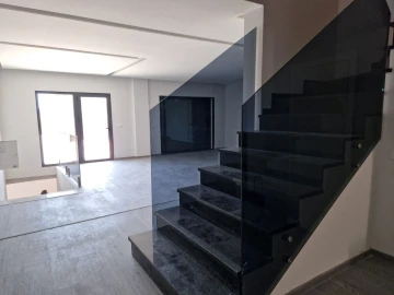 Apartamento T5 para Venda em São Brás de Alportel