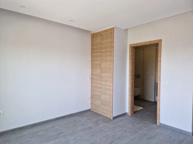 Apartamento T5 para Venda em São Brás de Alportel Foto 10