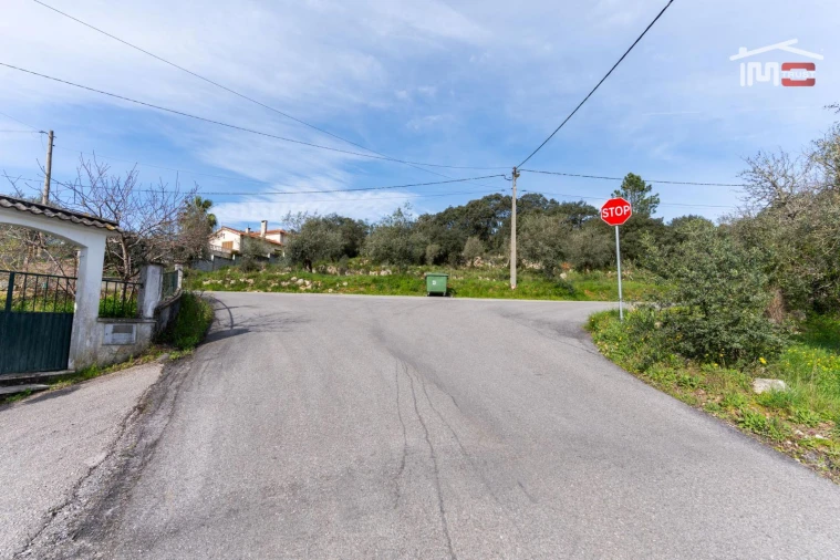 Terreno para Venda em Atouguia Foto 4