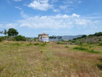 Terreno Misto para Venda em Figueira de Castelo Rodrigo