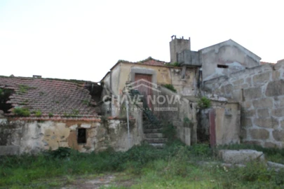 Quinta T4 para Venda em Arcozelo