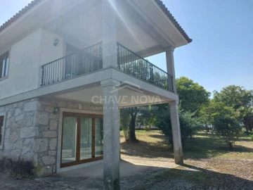 Quinta T3 para Venda em Grade e Carralcova