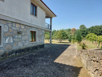 Quinta T3 para Venda em Grade e Carralcova