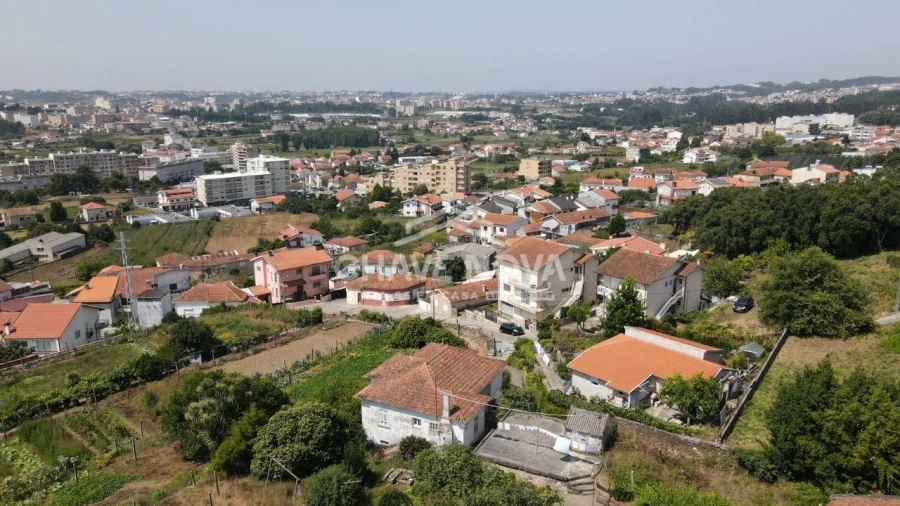 Terreno para Venda em Fânzeres e São Pedro da Cova Foto 11