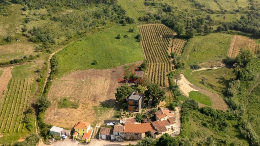Terreno para Venda em Dois Portos e Runa