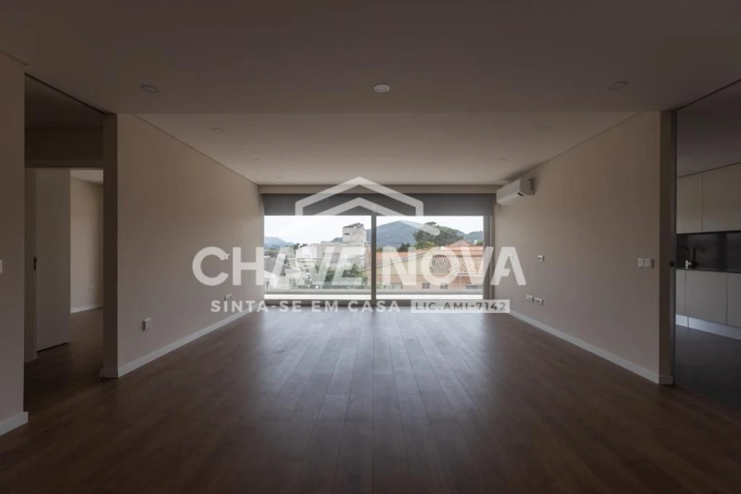 Apartamento T4 para Venda em União das Freguesias de Setúbal Foto 5