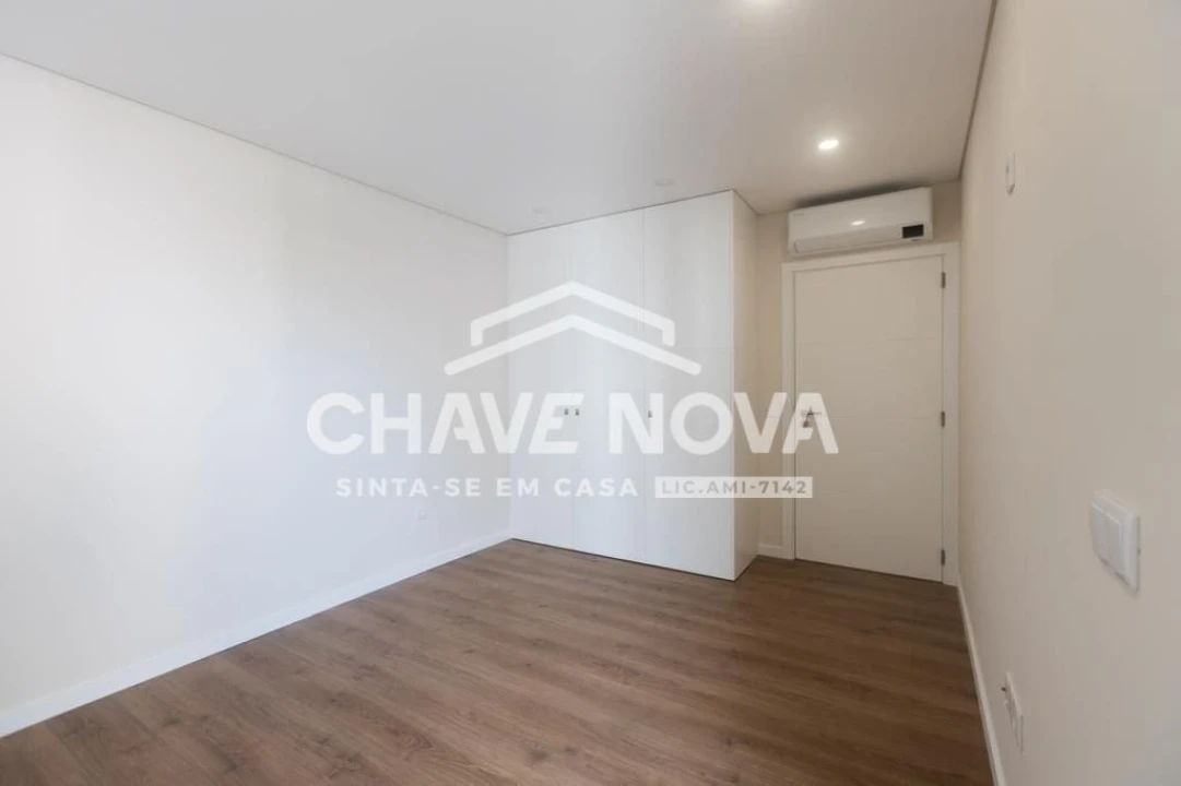 Apartamento T4 para Venda em União das Freguesias de Setúbal Foto 17