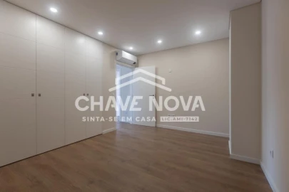 Apartamento T4 para Venda em União das Freguesias de Setúbal