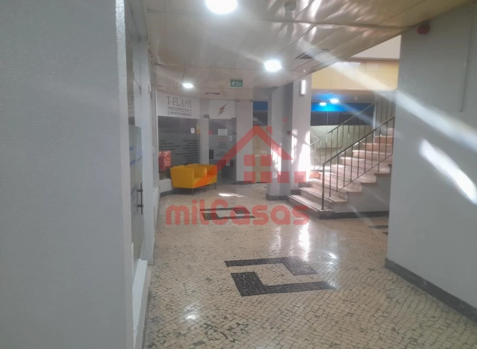 Loja para Arrendamento em Lumiar Foto 6