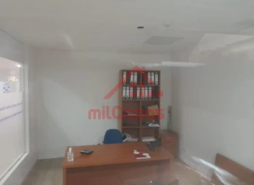 Loja para Arrendamento em Lumiar