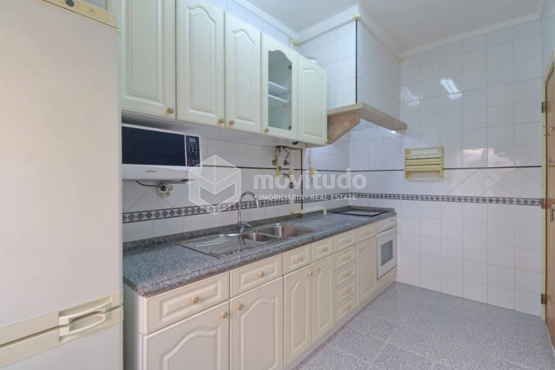 Apartamento T2 para Venda em Alhandra, São João dos Montes e Calhandriz Foto 3