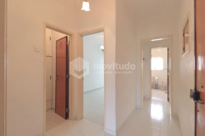 Apartamento T2 para Venda em Alhandra, São João dos Montes e Calhandriz