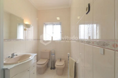 Apartamento T2 para Venda em Alhandra, São João dos Montes e Calhandriz