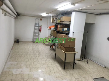 Loja para Venda em Pontinha e Famões