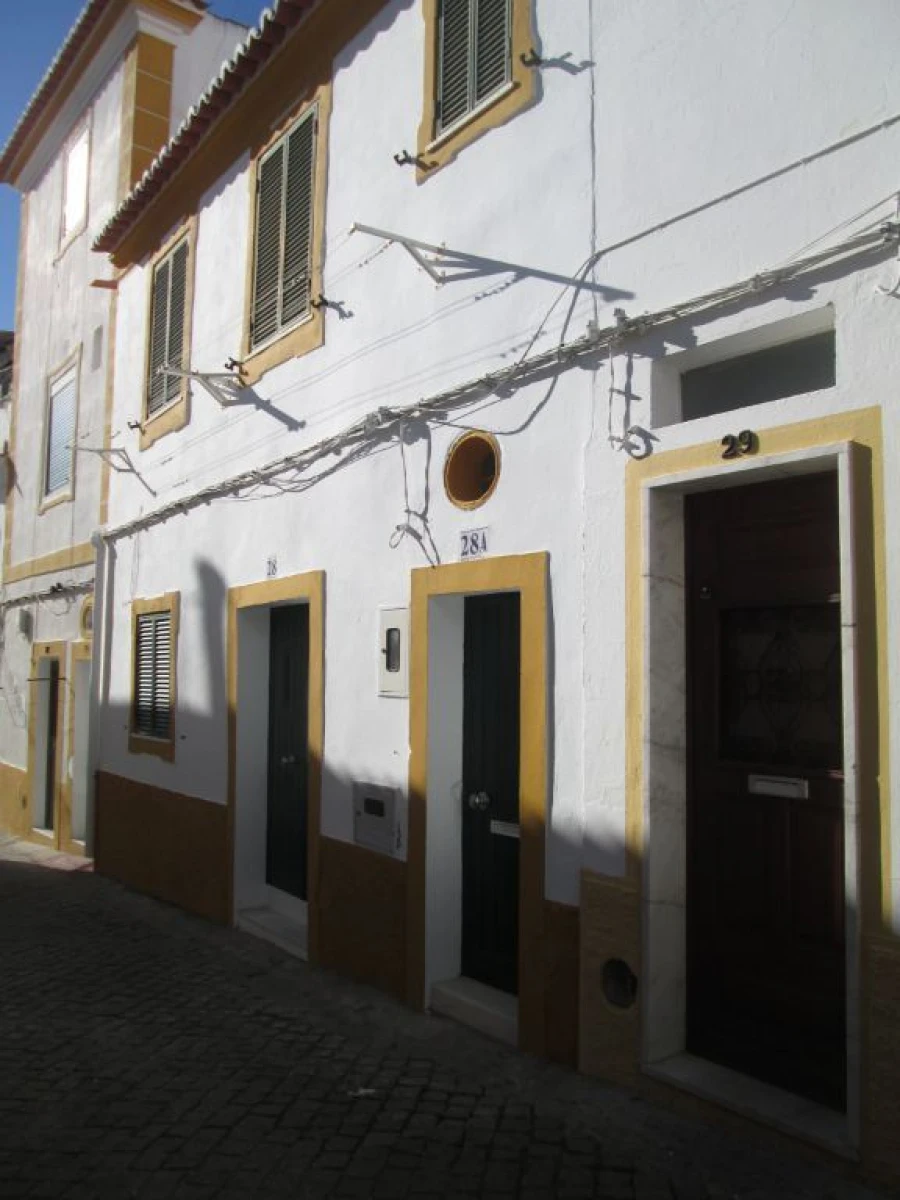 Moradia T4 para Venda em Assunção, Ajuda, Salvador e Santo Ildefonso Foto 3