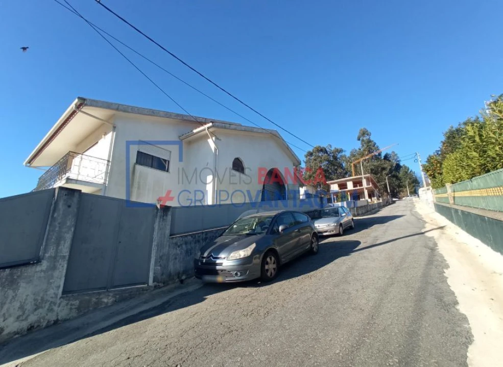 Moradia T3 para Venda em Tagilde e Vizela (São Paio) Foto 2