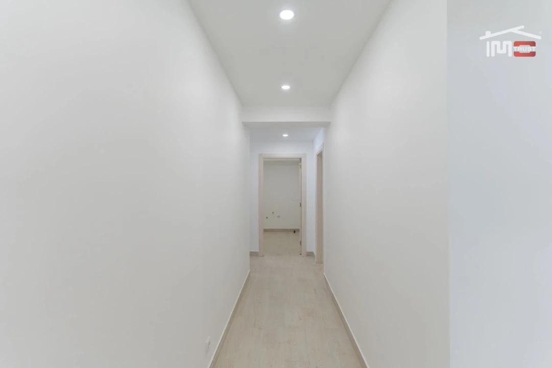 Apartamento T3 para Venda em Nossa Senhora da Piedade Foto 16